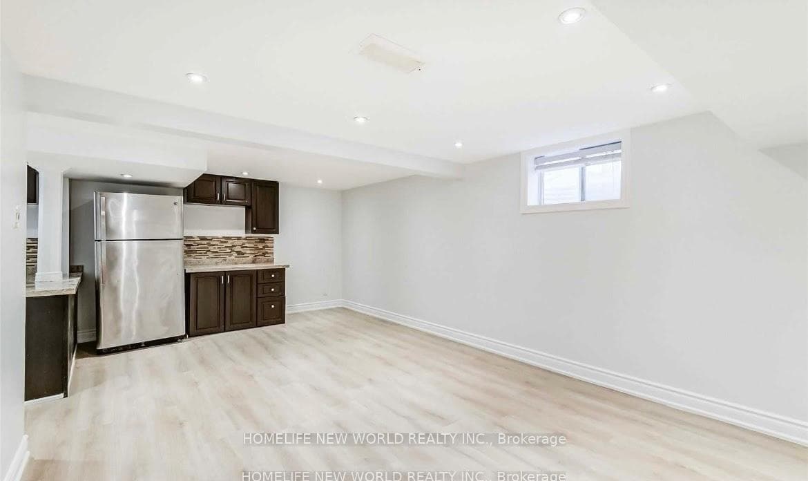 399 Browndale Crescent Unit Basement photo 6