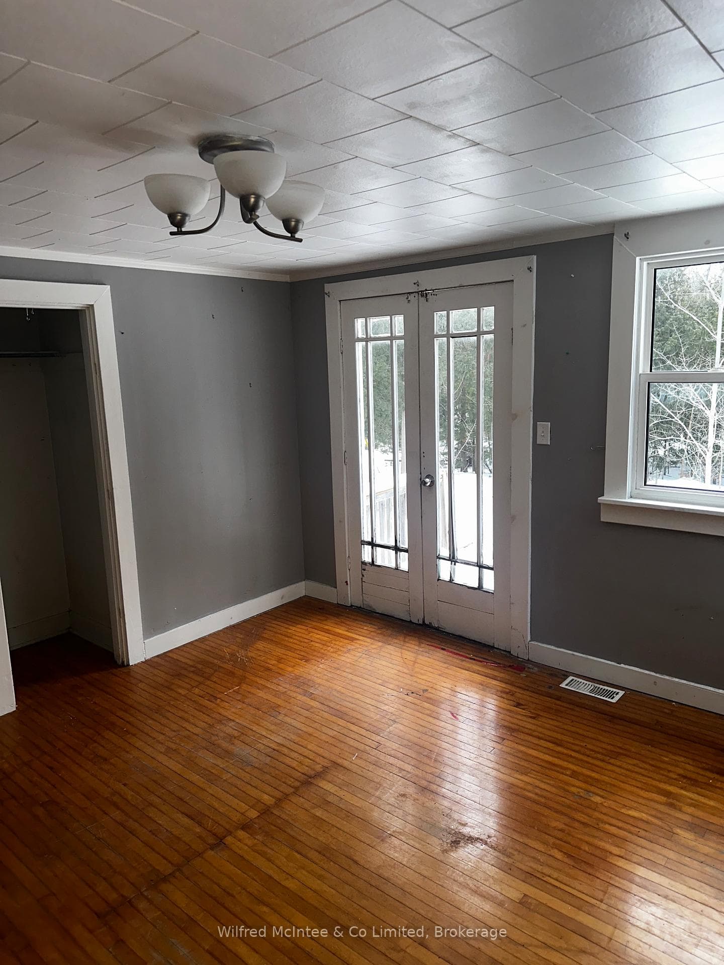 7 Ottawa Avenue photo 6