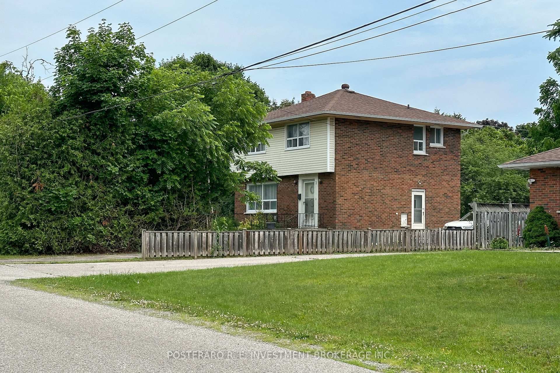 3 Willow Park Drive photo 3