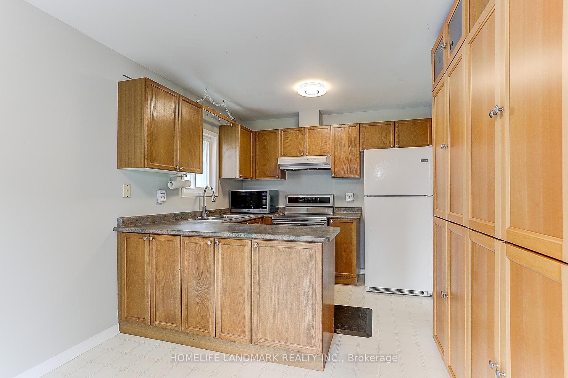 4 Sinden Drive photo 11