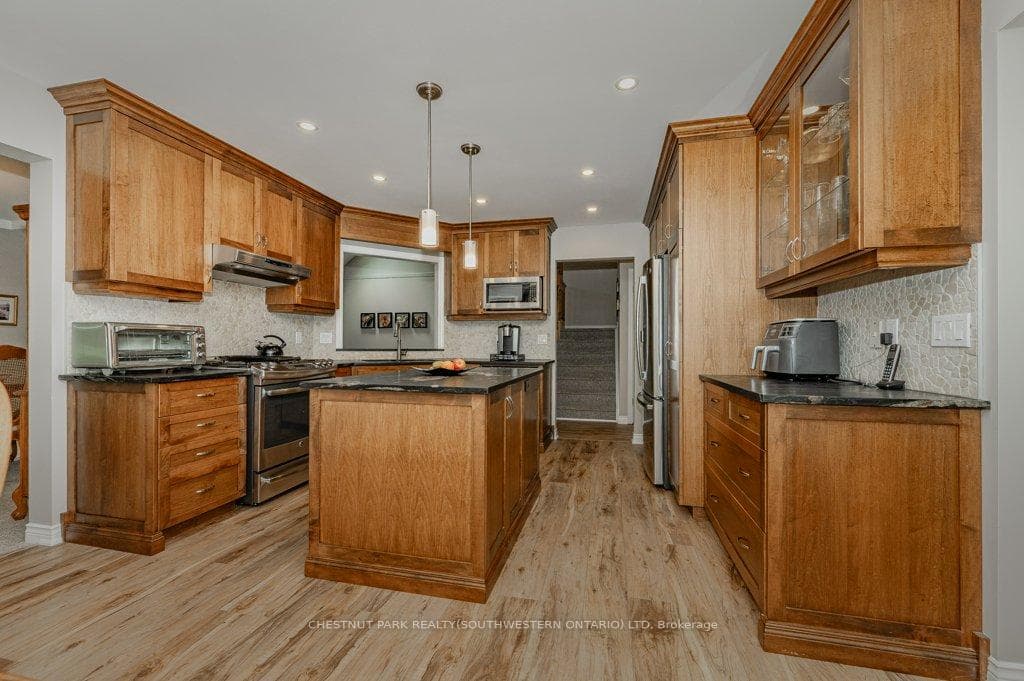 Updated Barzotti kitchen with granite counters