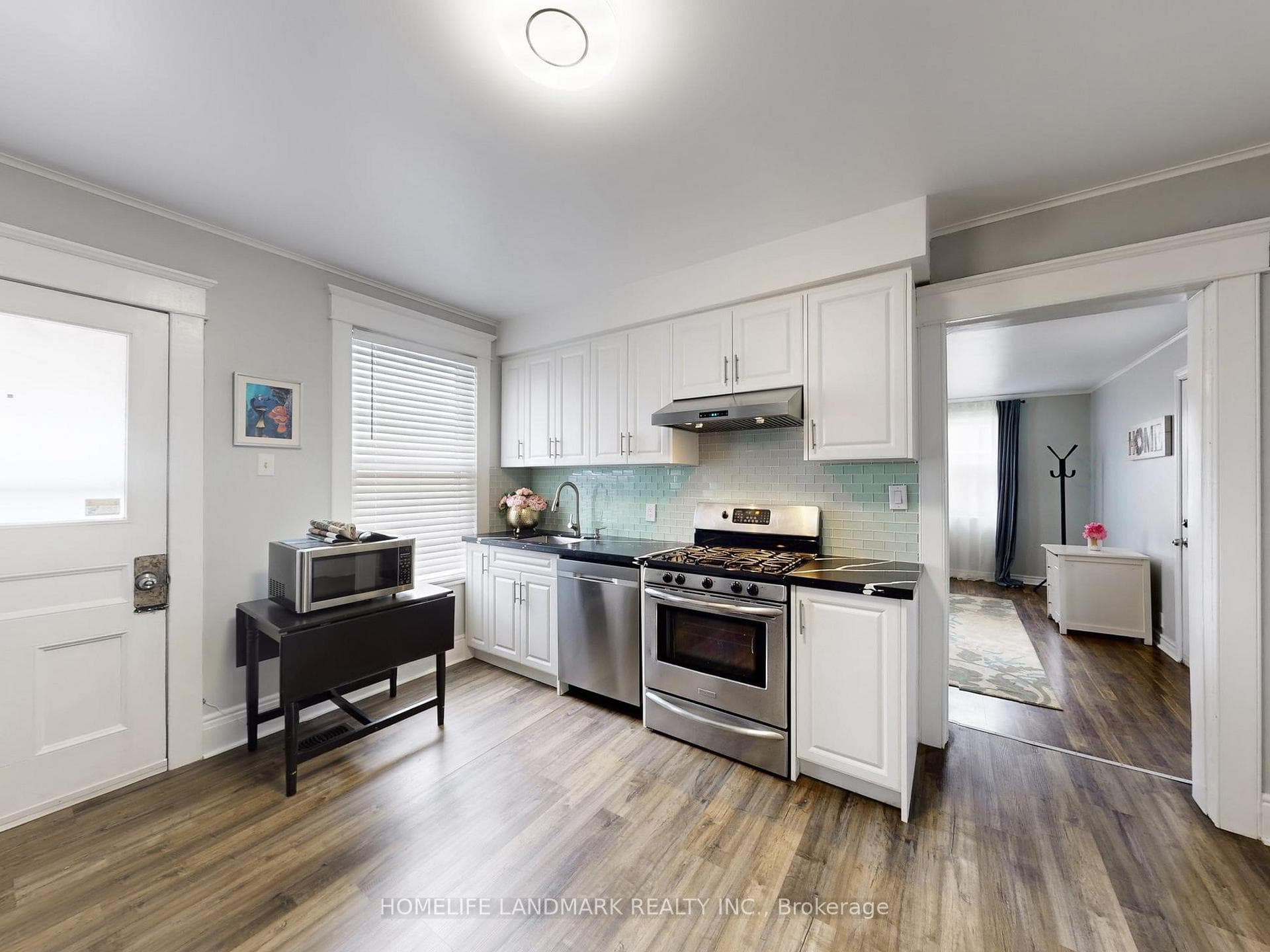 674 Colborne Street photo 6