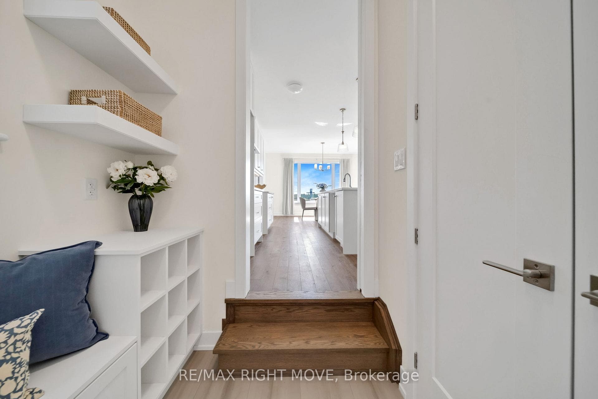 3194 Orion Boulevard photo 21