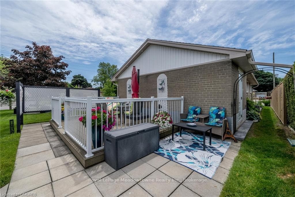 164 PRINCE CHARLES Drive photo 26