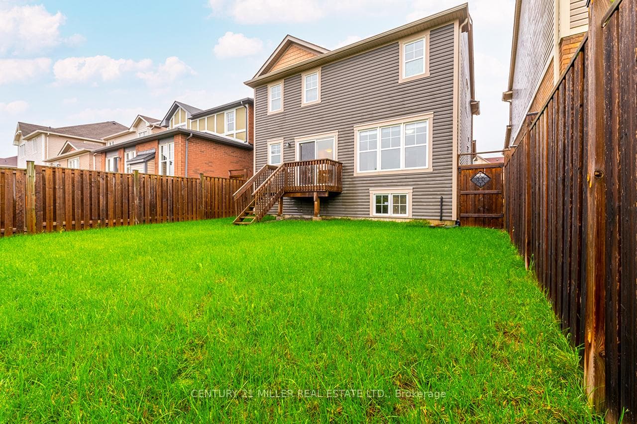 1041 Farmstead Drive photo 21