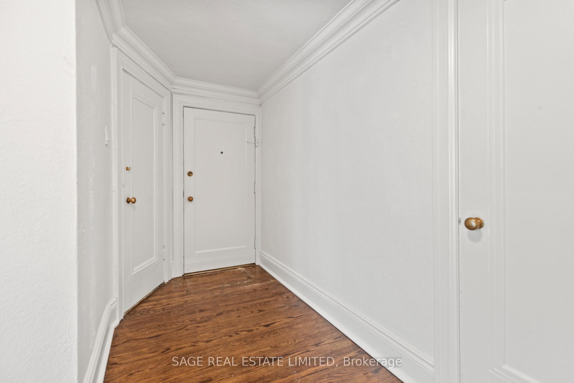 150 Balmoral Avenue Unit 502 photo 4