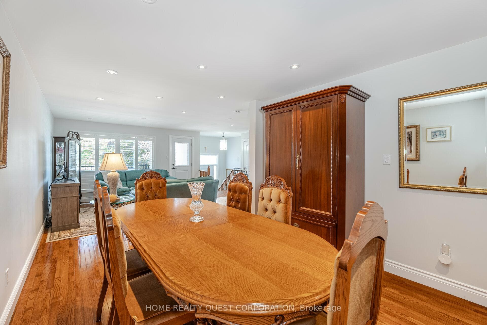 Large Diningroom