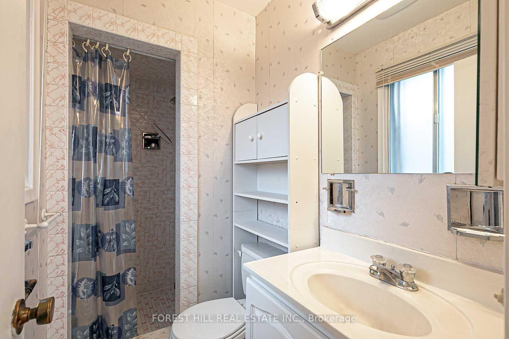 47 Warlock Crescent photo 13