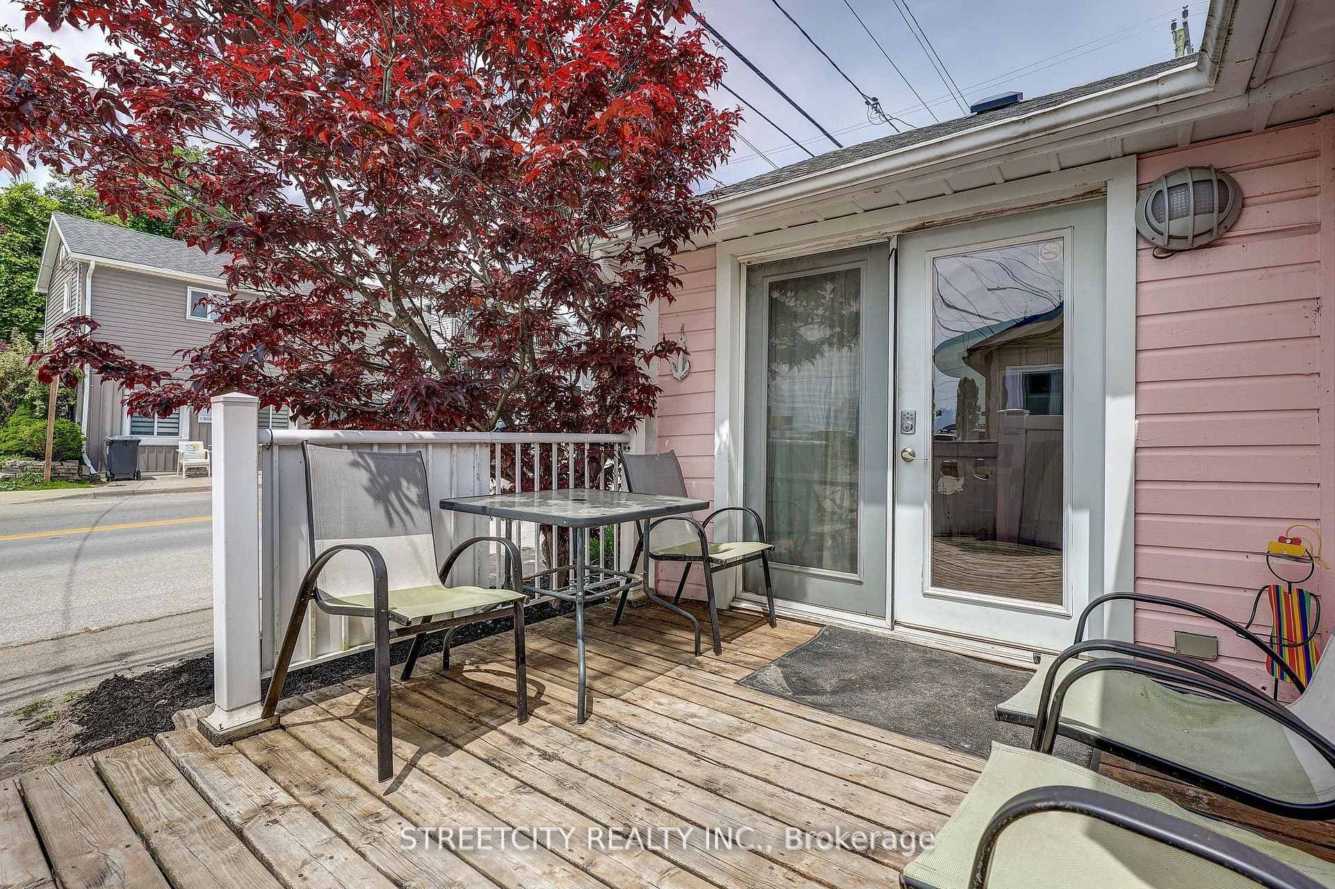 165 William Street photo 5