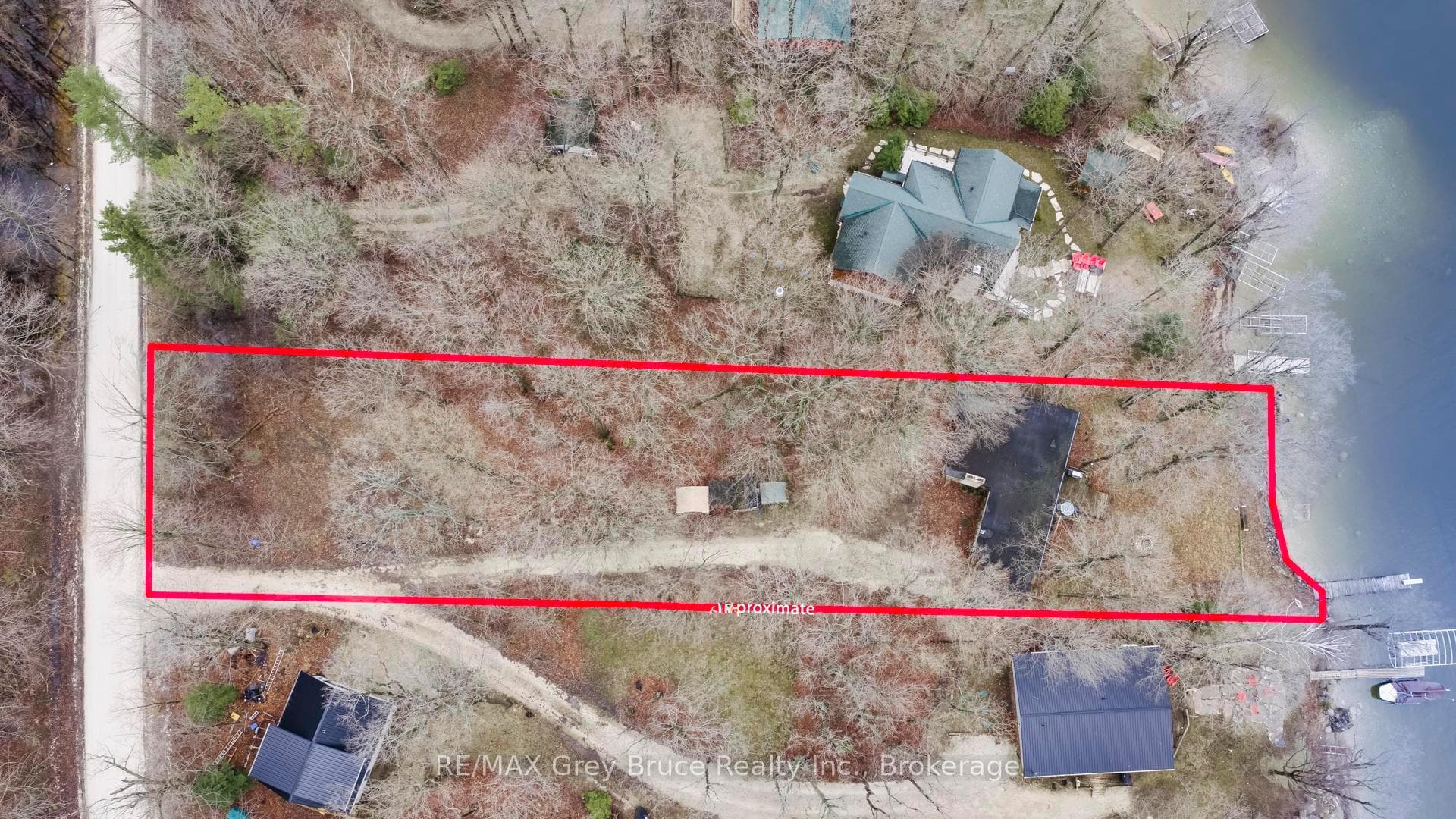 124 Stanley Drive photo 4