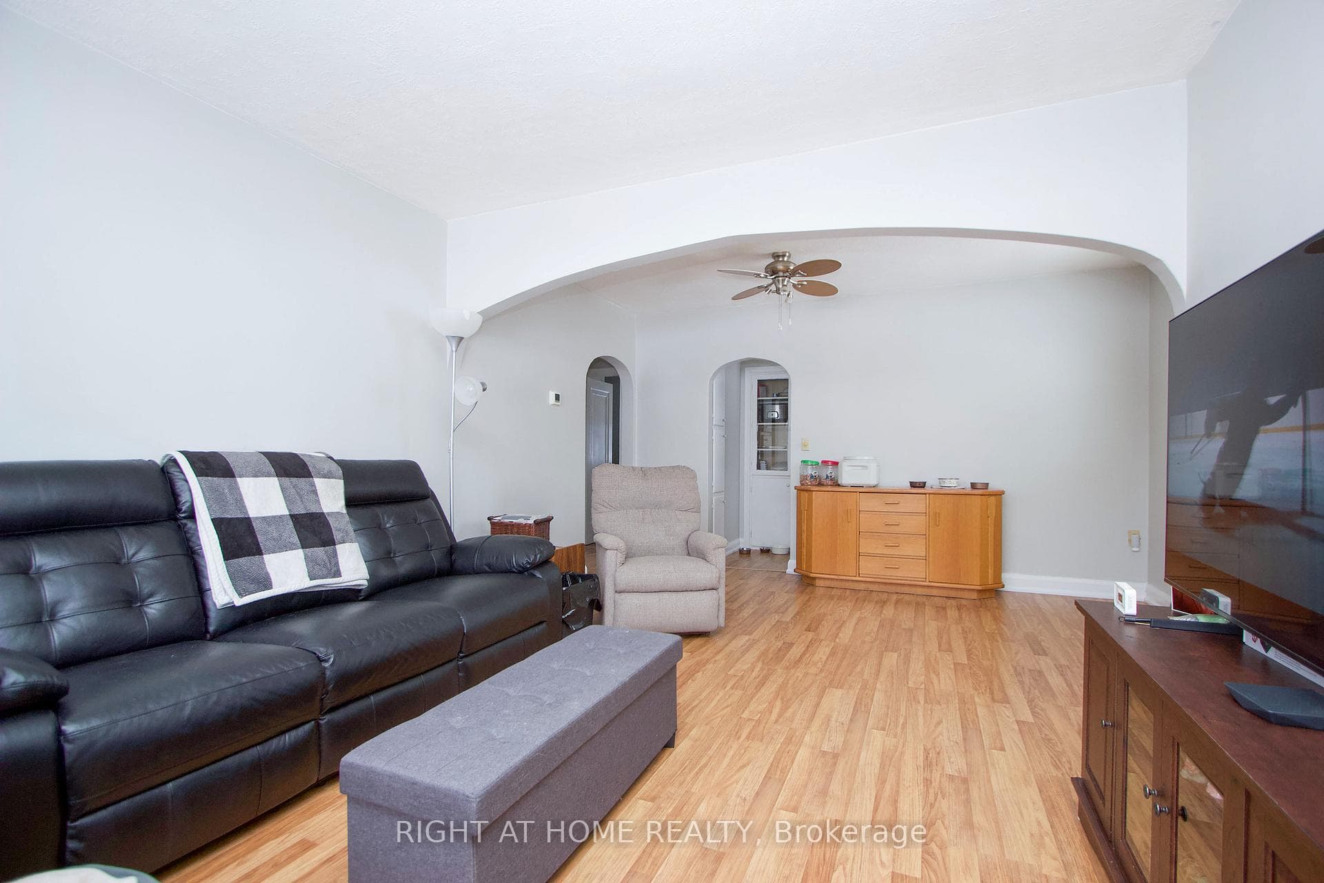 120 Cadillac Avenue photo 14