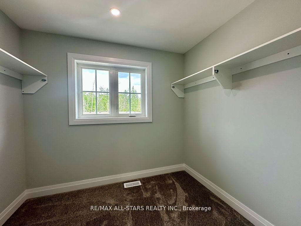21 Hampton Lane Unit 6 photo 16