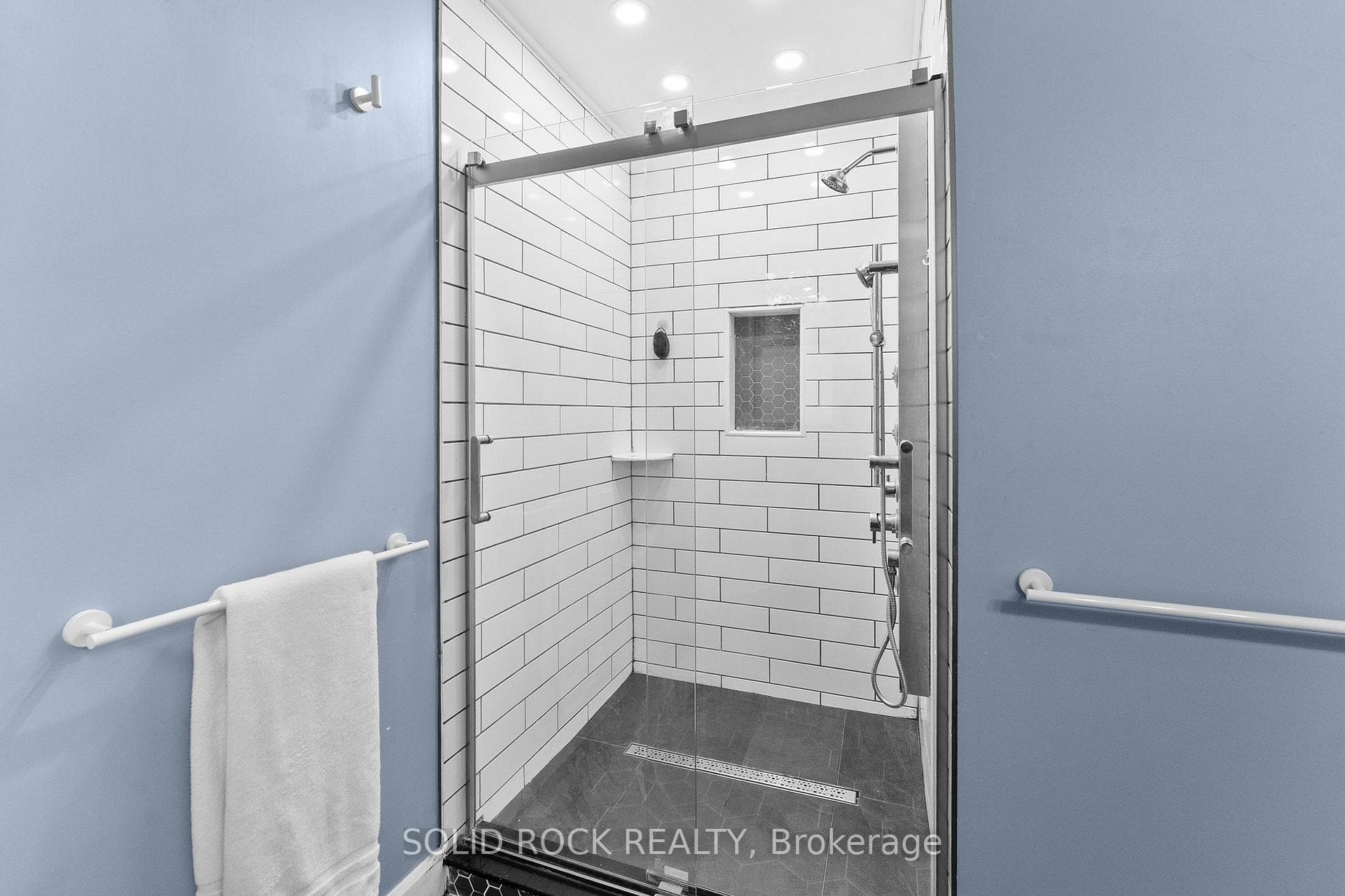 112 Kedey Street photo 15