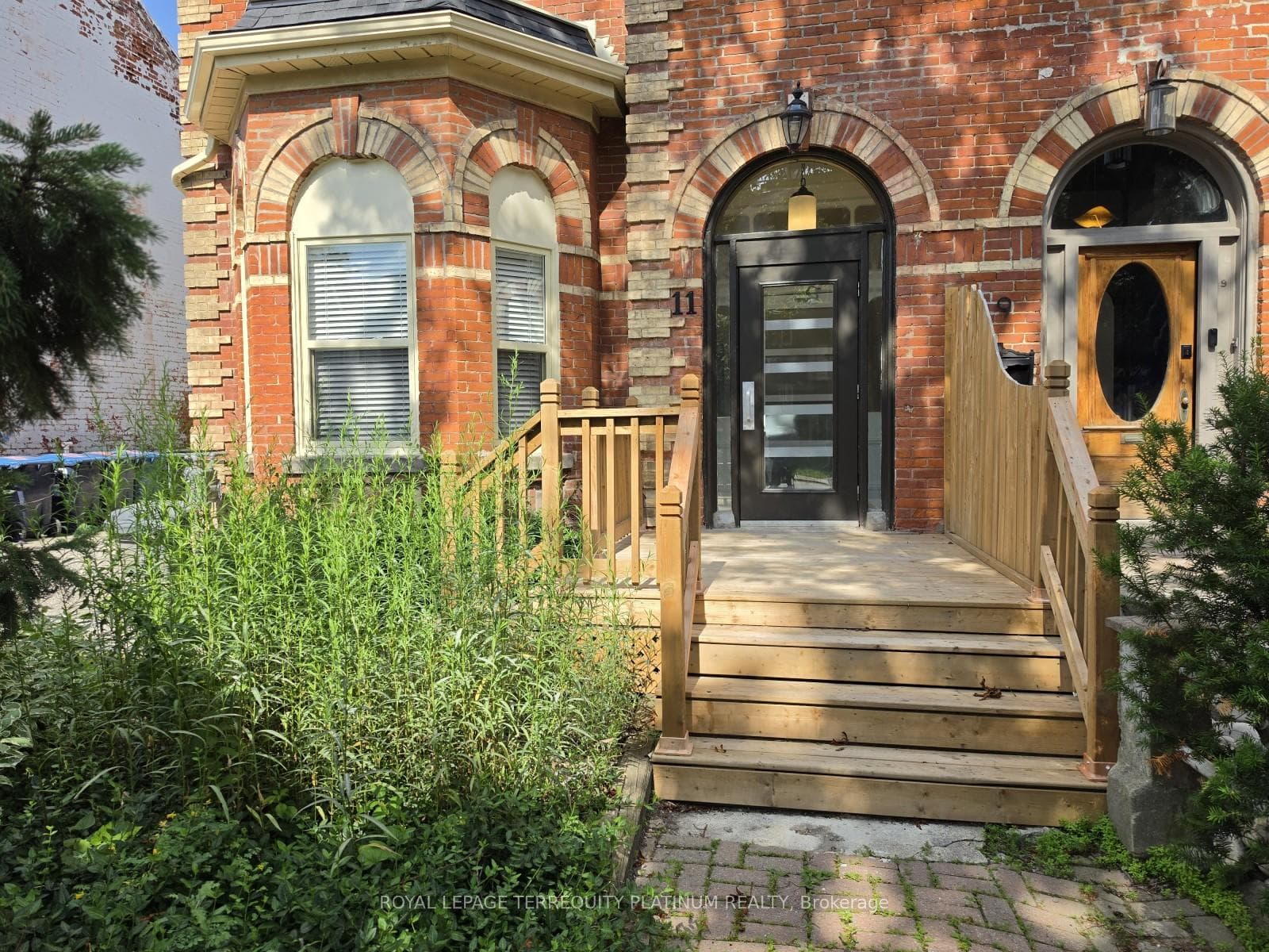 11 Beaconsfield Avenue Unit 1/Bsmnt photo 4