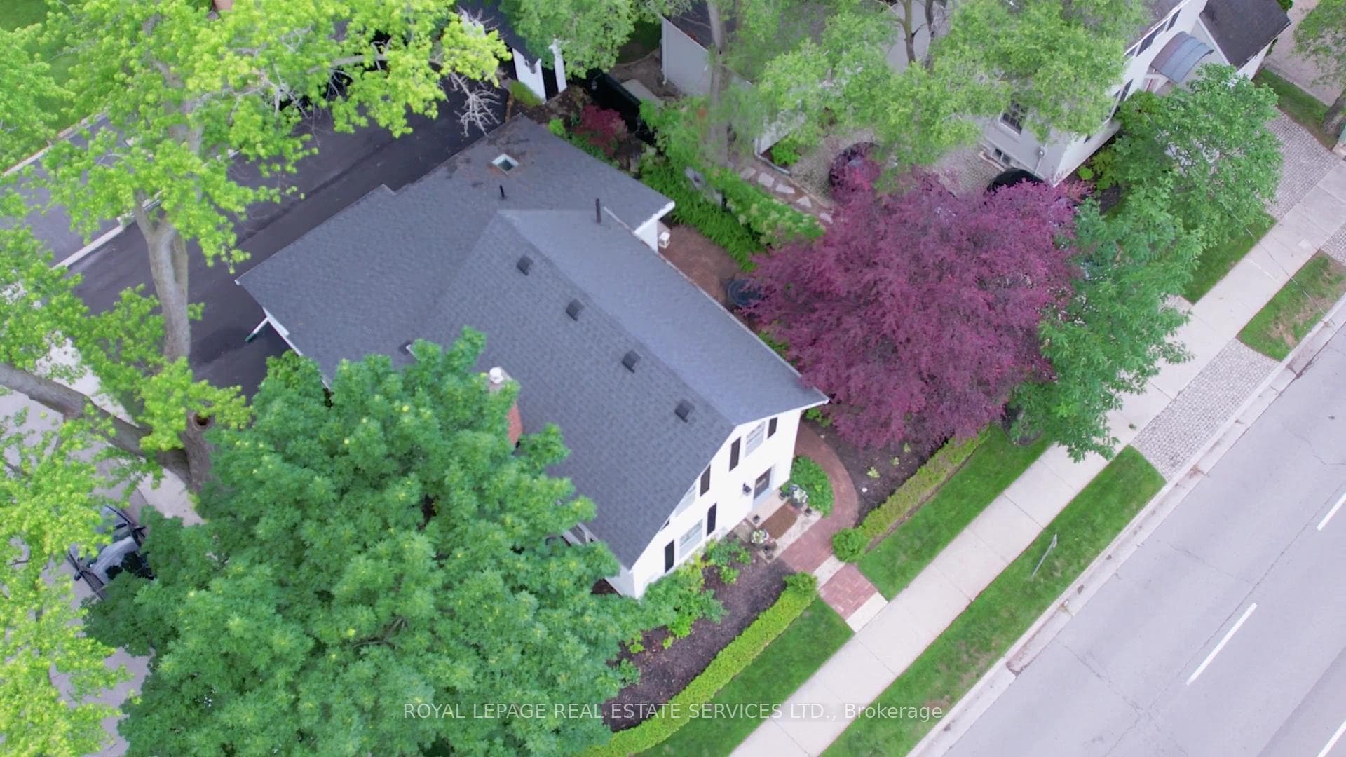 124 Chisholm Street photo 45