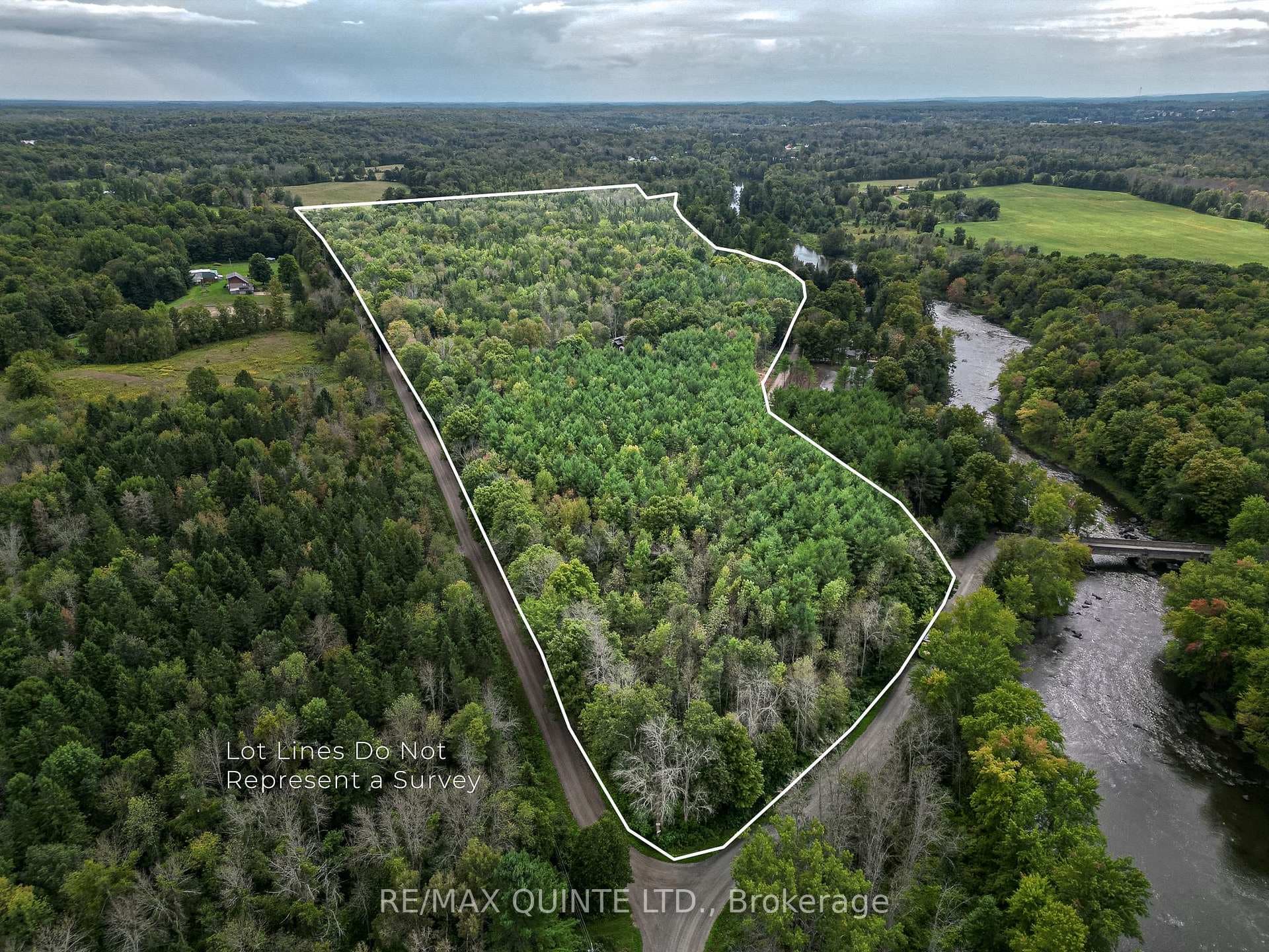 289 Maines Road photo 40