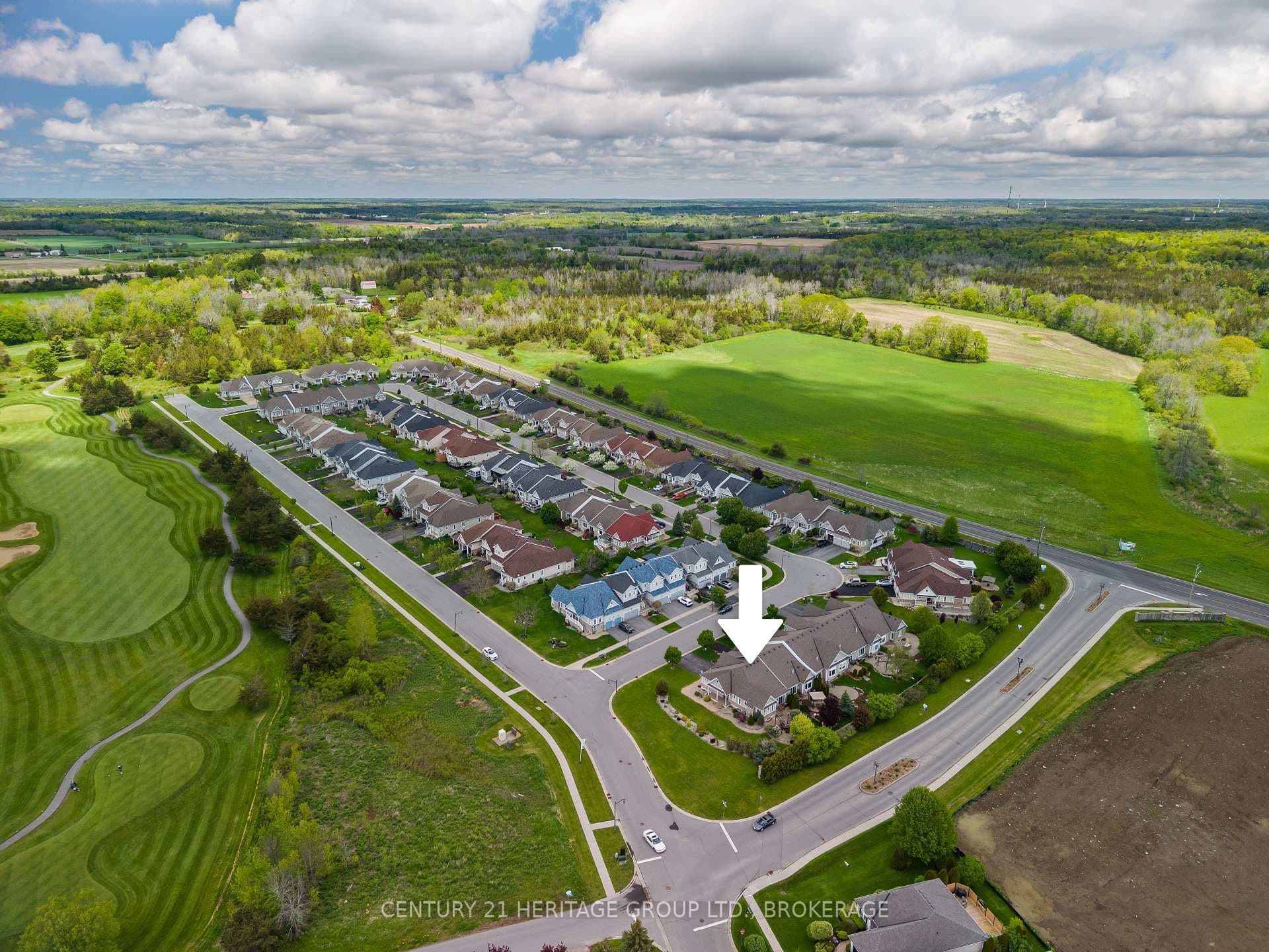 100 BRITANNIA Crescent photo 12