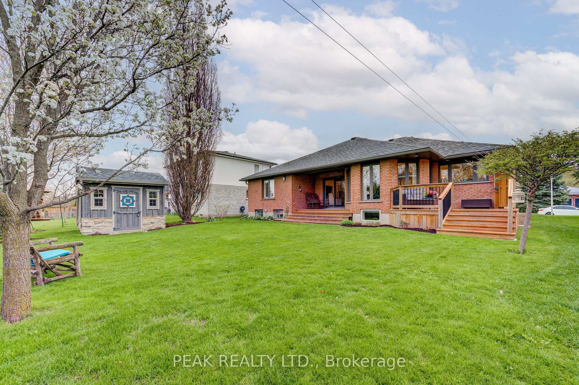 250 Westwood Avenue photo 42