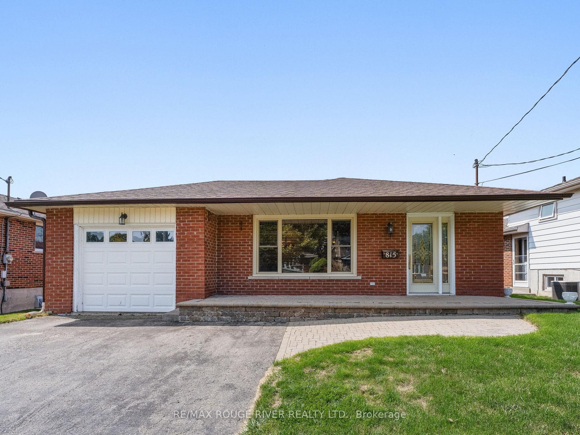 815 WESTWOOD Drive photo 1
