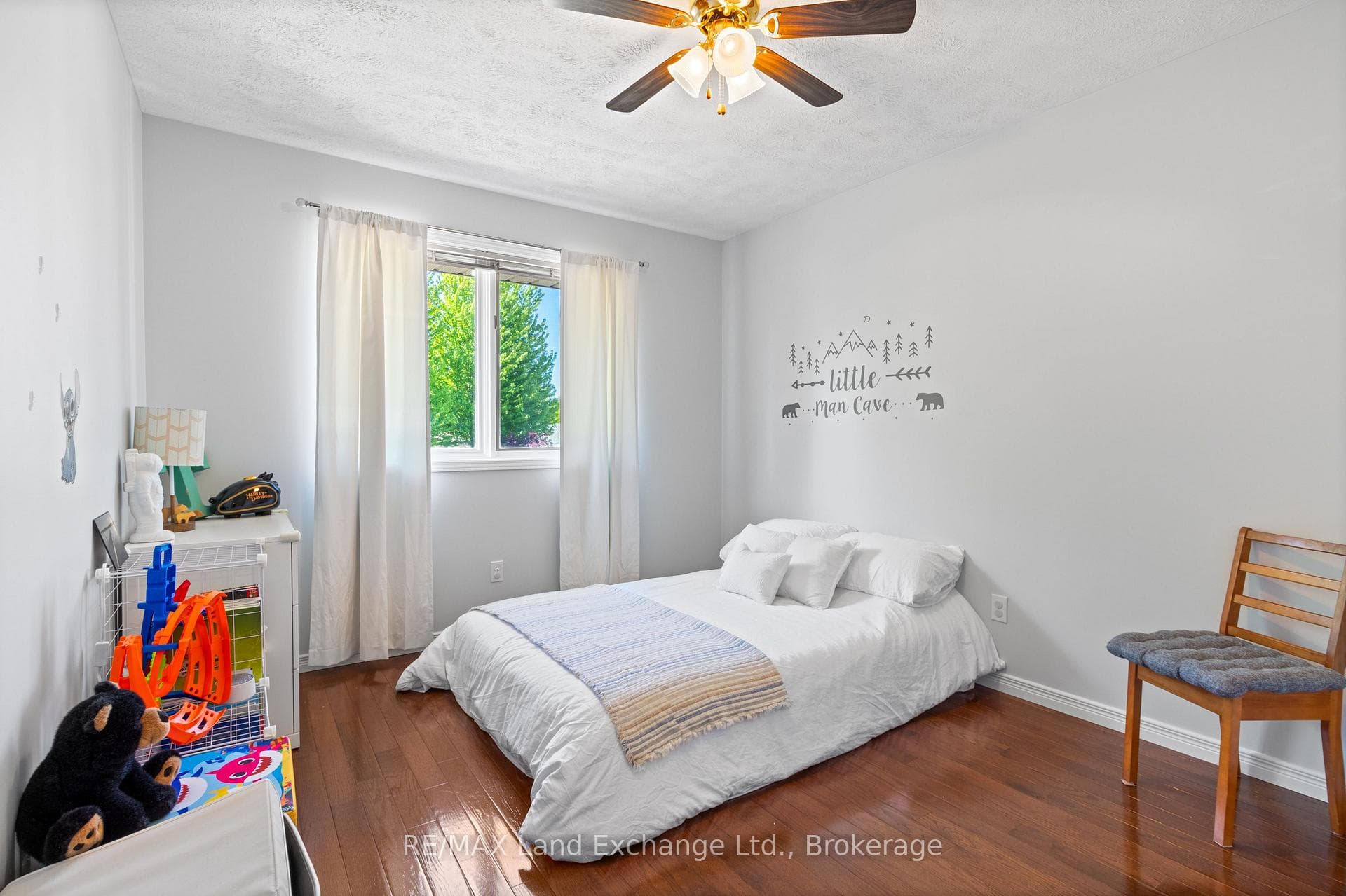 2nd Bedroom