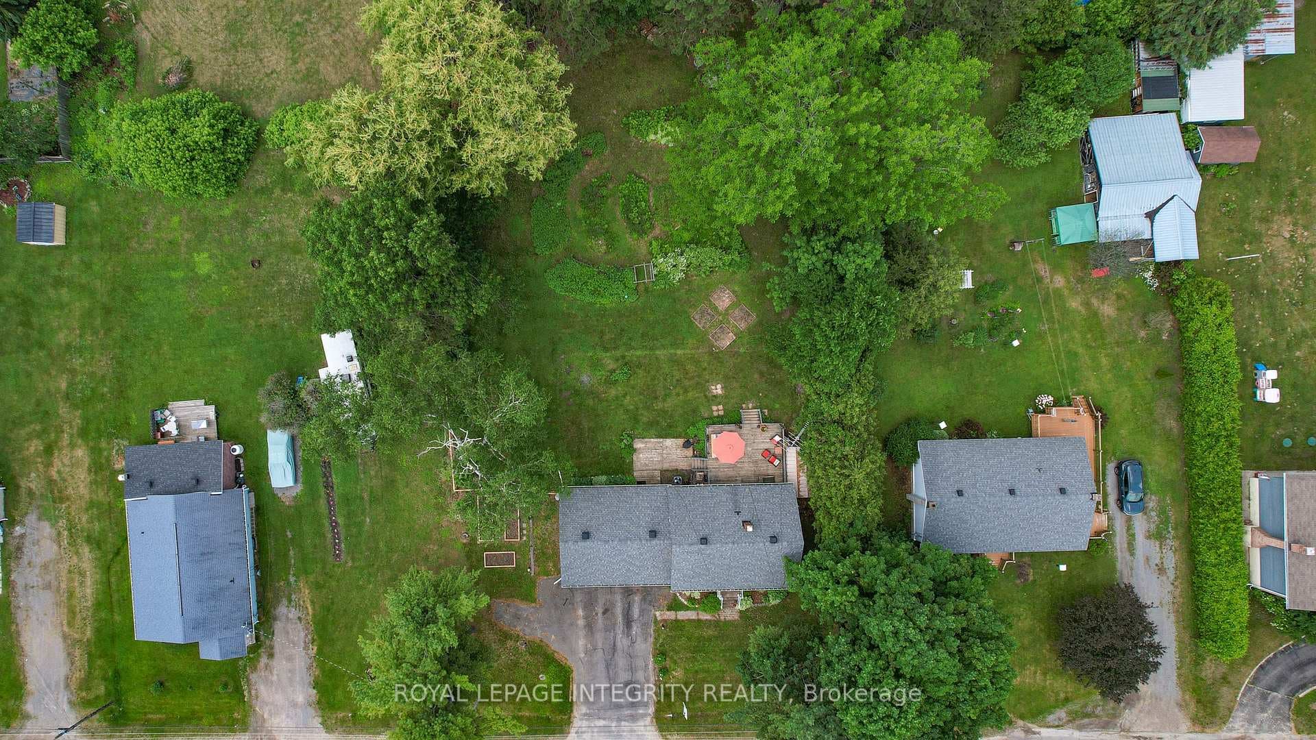 165 Moore Street photo 46