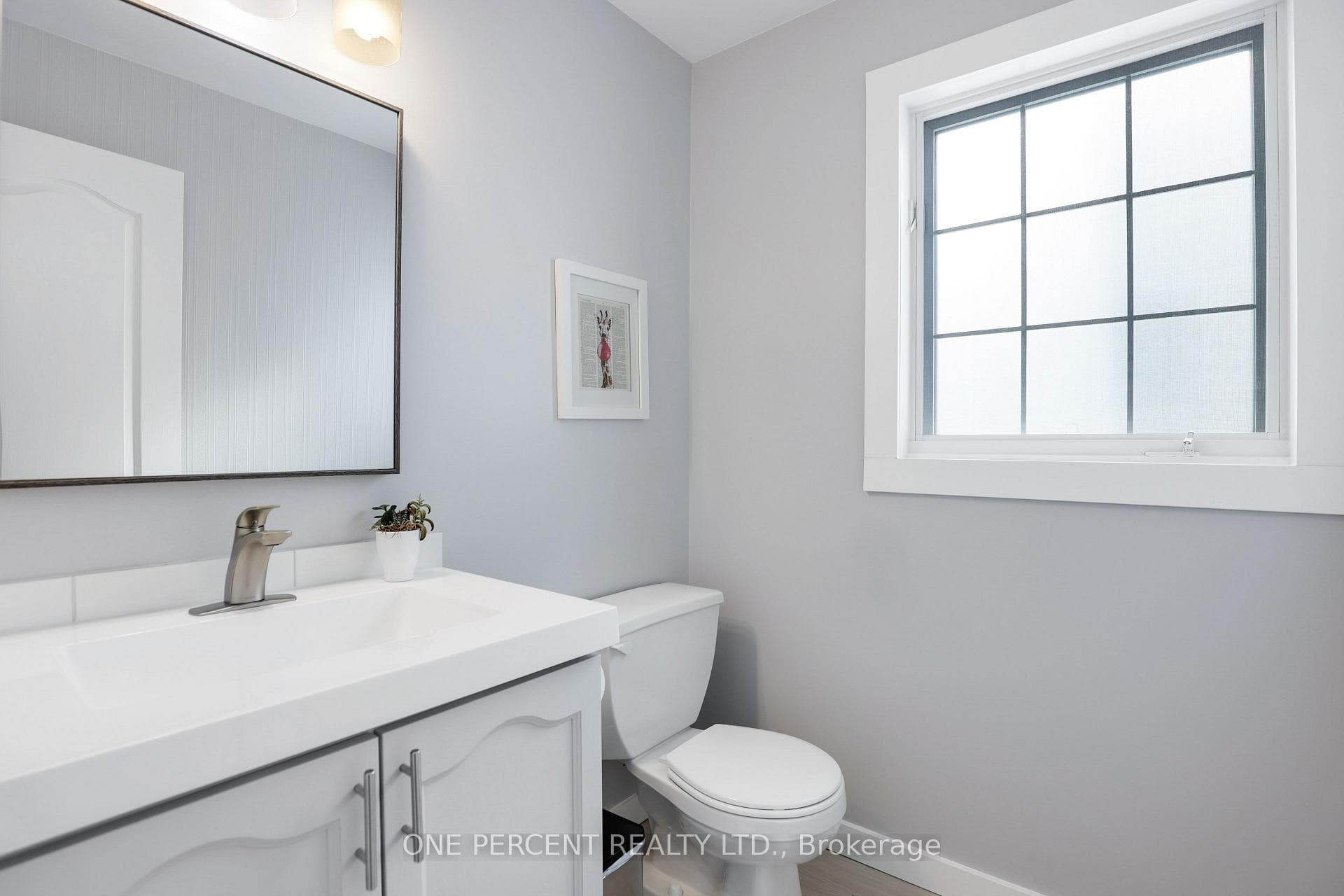 63 Sheppard's Glen Avenue photo 6