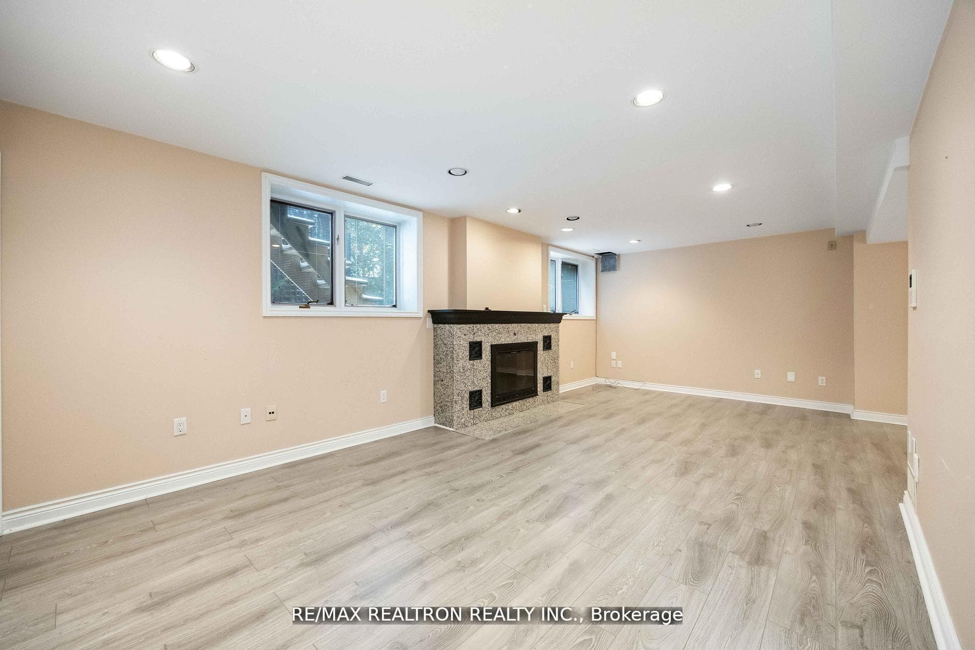 12 Donwoods Drive photo 41