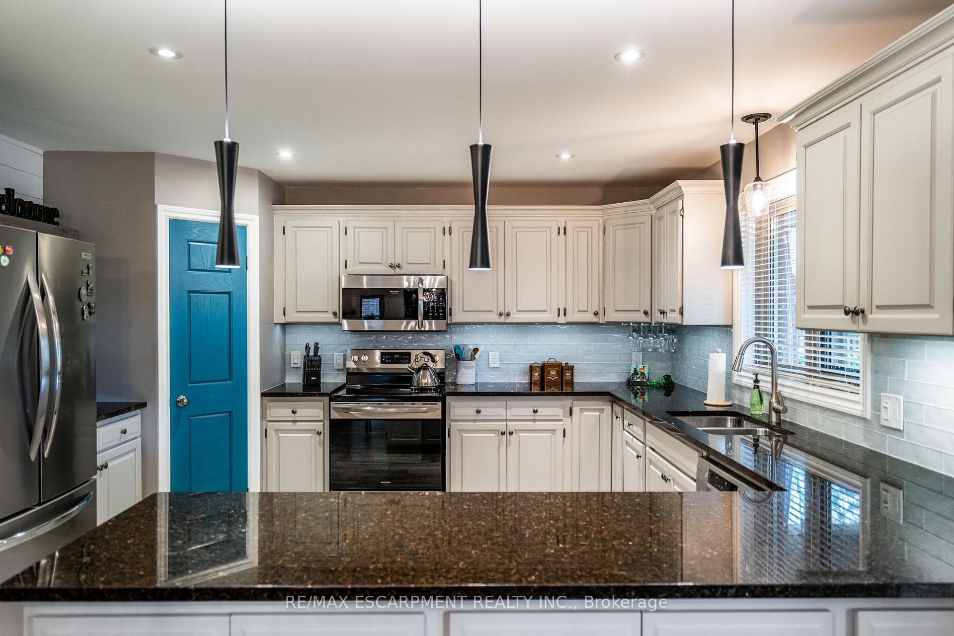 60 LEE Avenue photo 12
