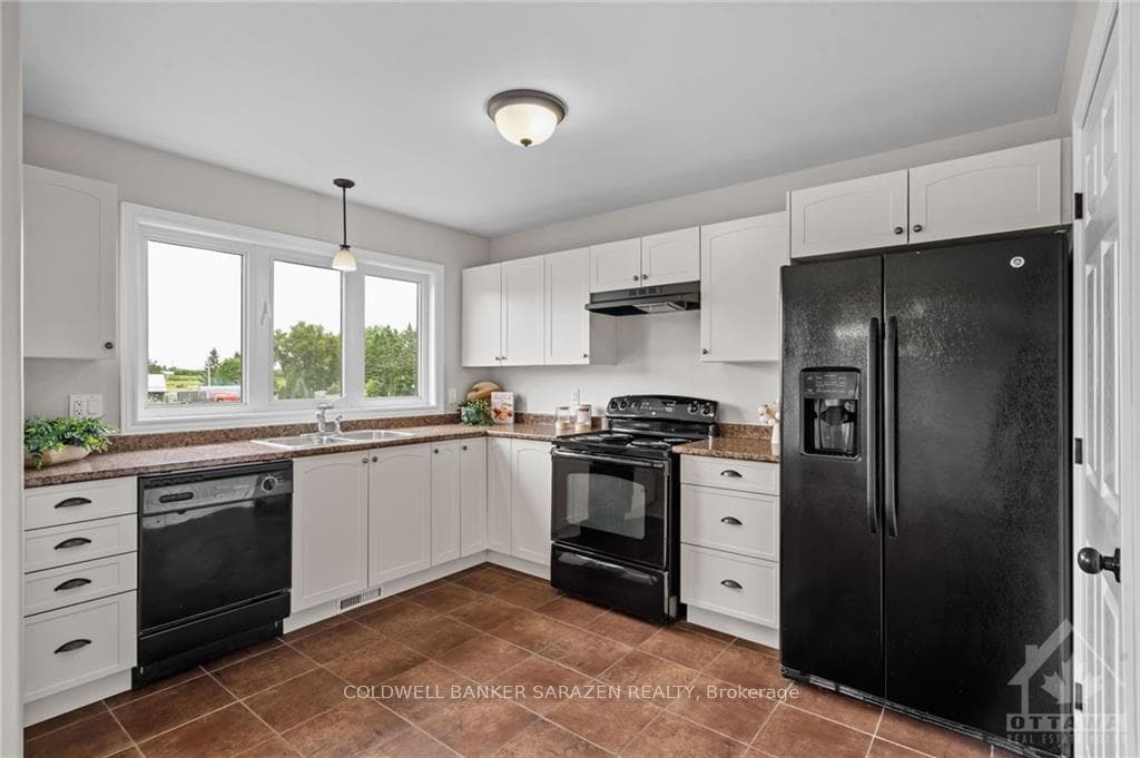 80 RAINA Way photo 12