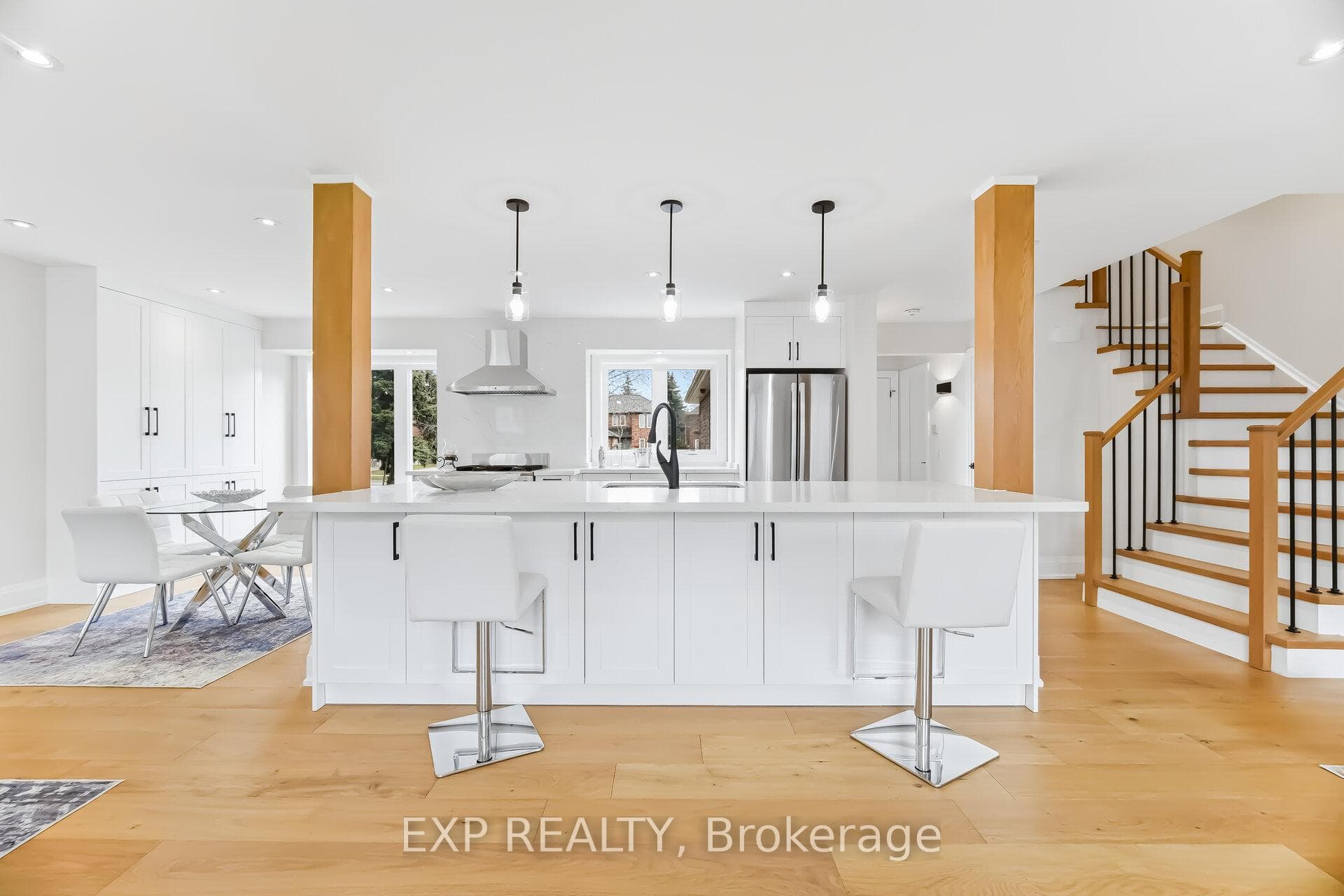 317 Bristol Road photo 8