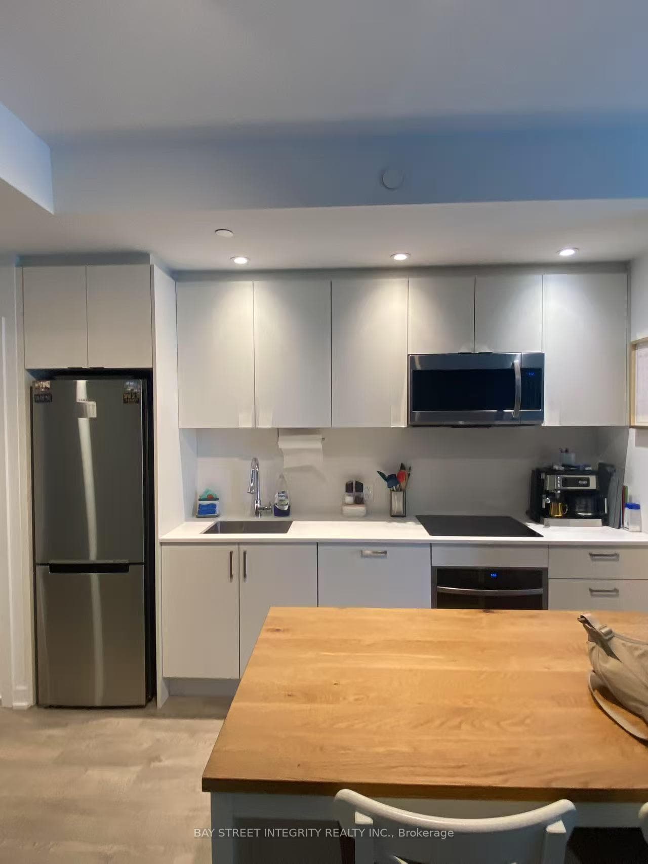 1928 Lakeshore Boulevard Unit 2106 photo 3