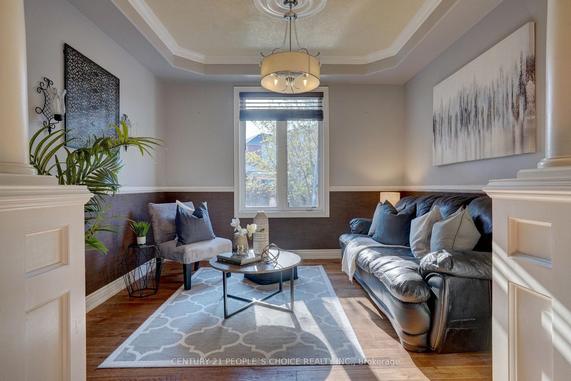 119 Laprade Square photo 10