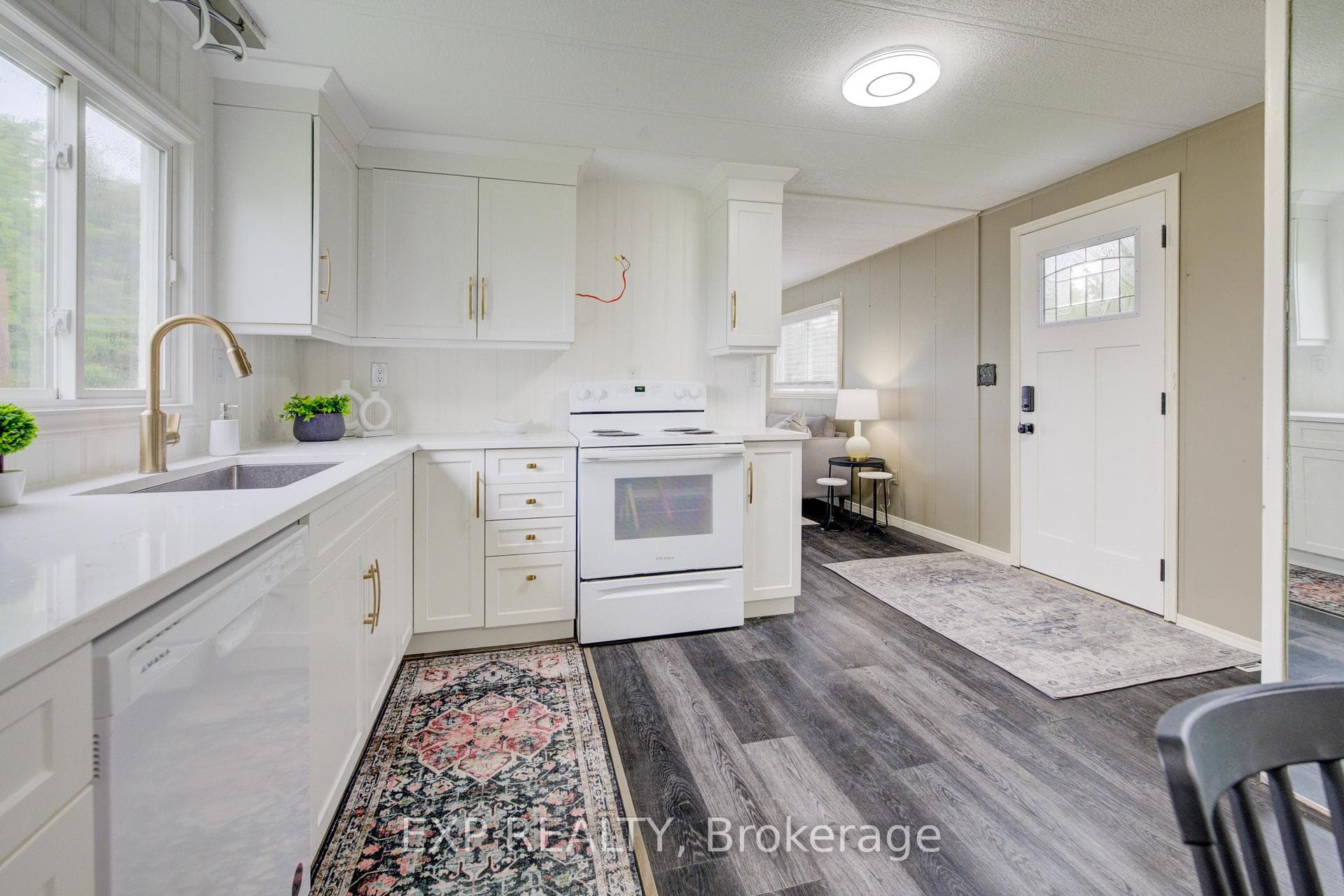 84 Wellington Street Unit 7 photo 12