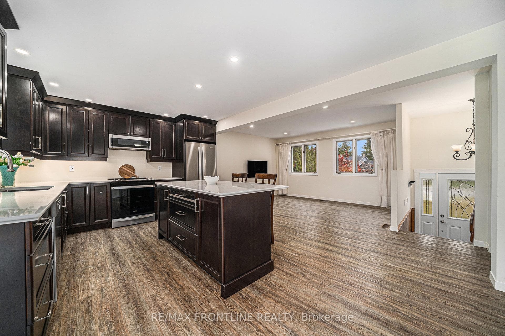 12 Morgan Avenue photo 10