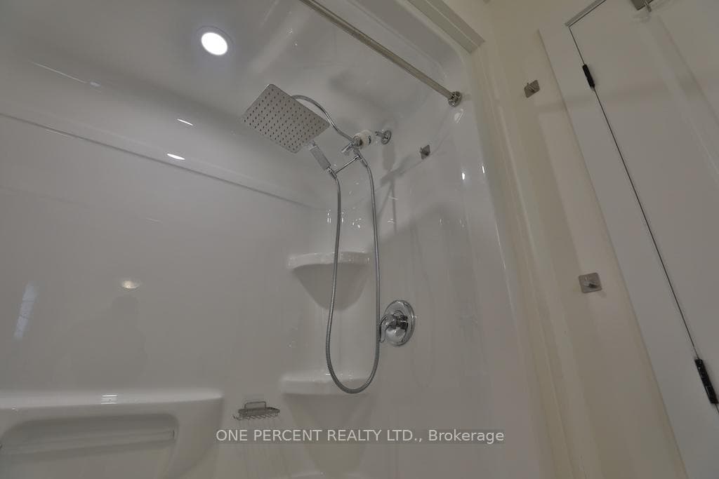 72 Dusenbury Drive photo 34