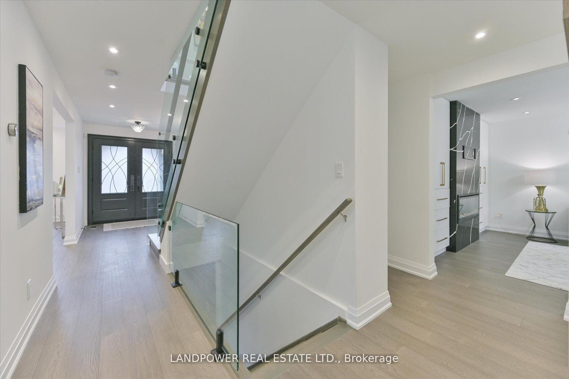 14 Carlton Road photo 15