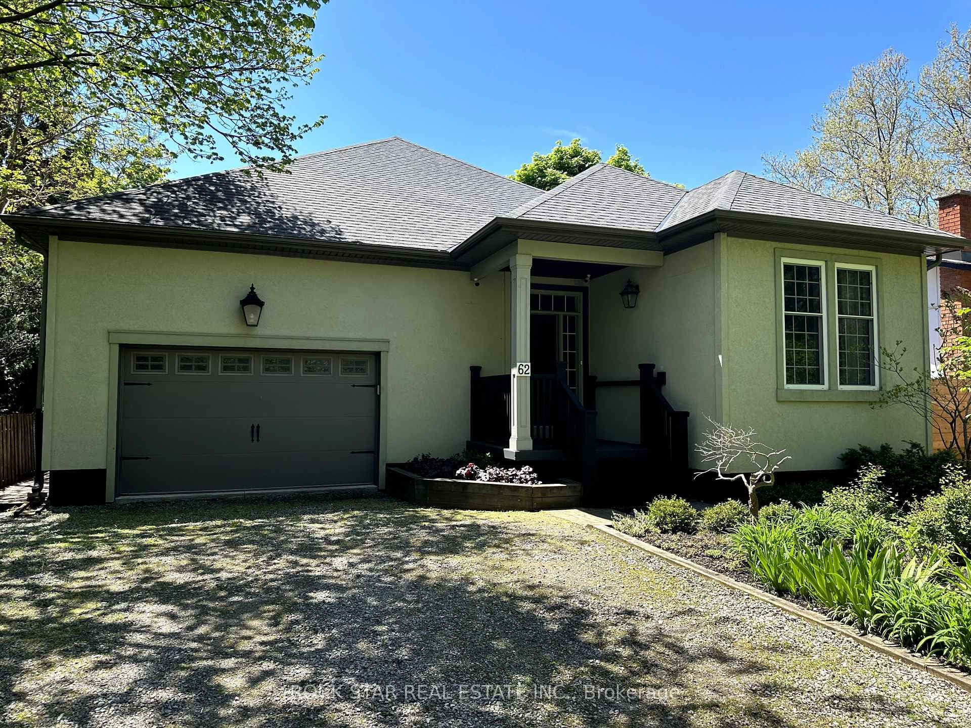 62 Mary Street photo 1