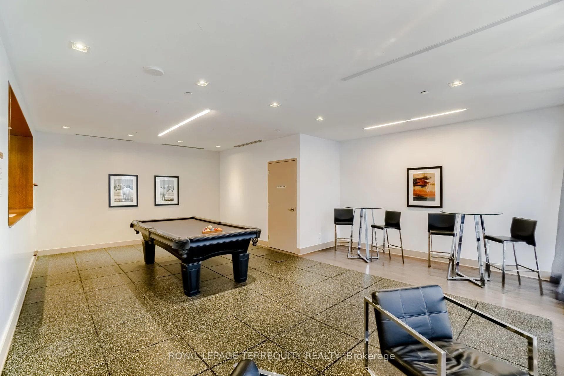 75 Eglinton Avenue Unit 703 photo 48