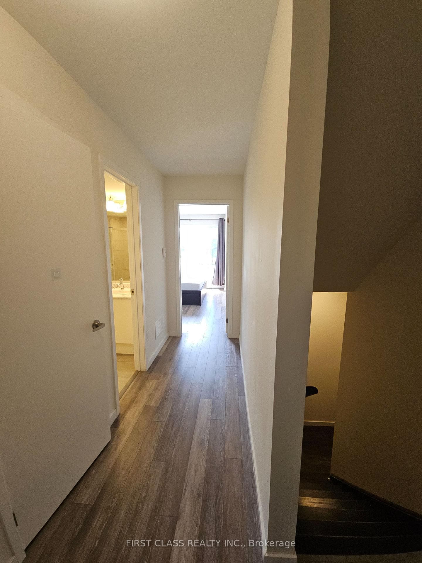 38 Wuhan Lane Unit #Lower photo 8