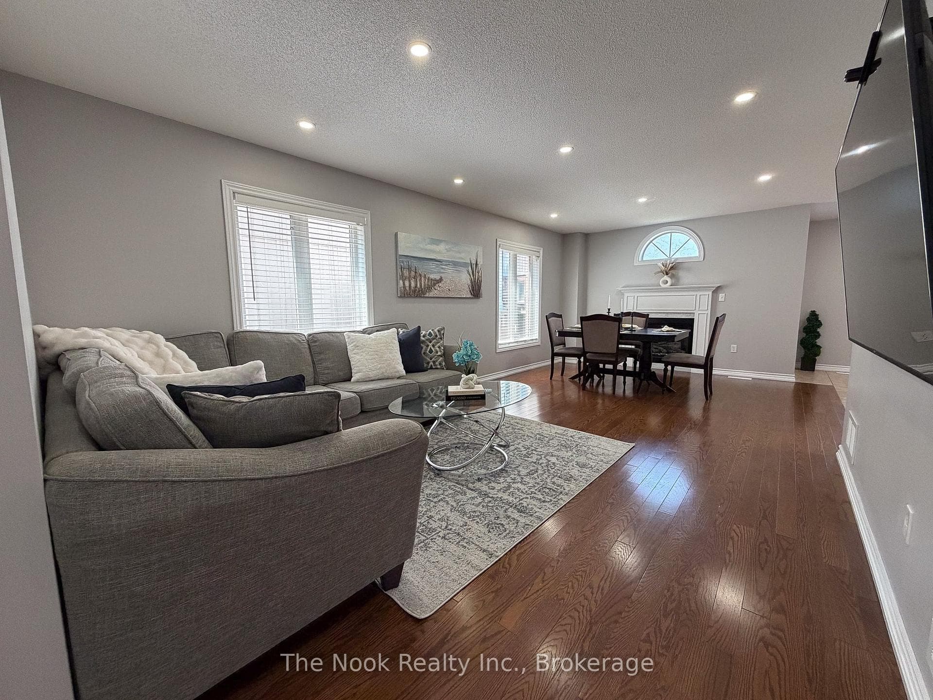 10 Broome Avenue photo 13