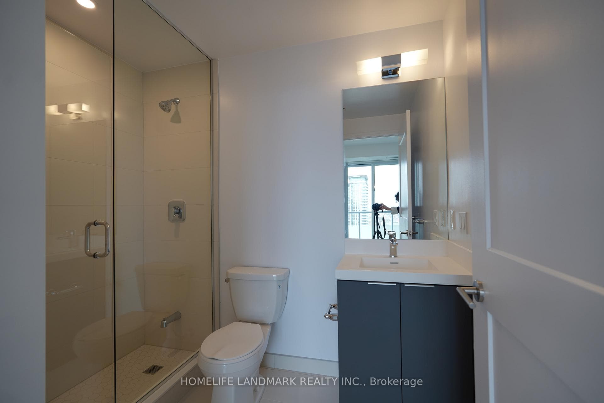 50 Dunfield Avenue Unit 2318 photo 14