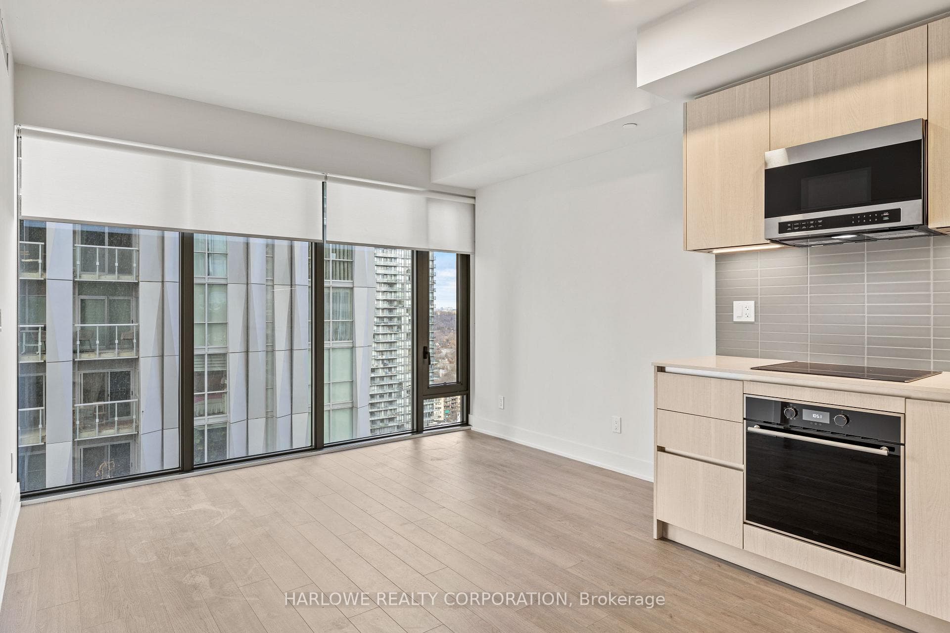 8 Cumberland Street Unit 2209 photo 2
