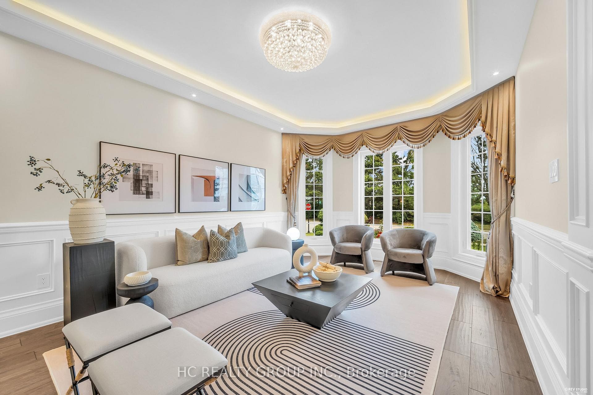 47 Hillhurst Drive photo 2