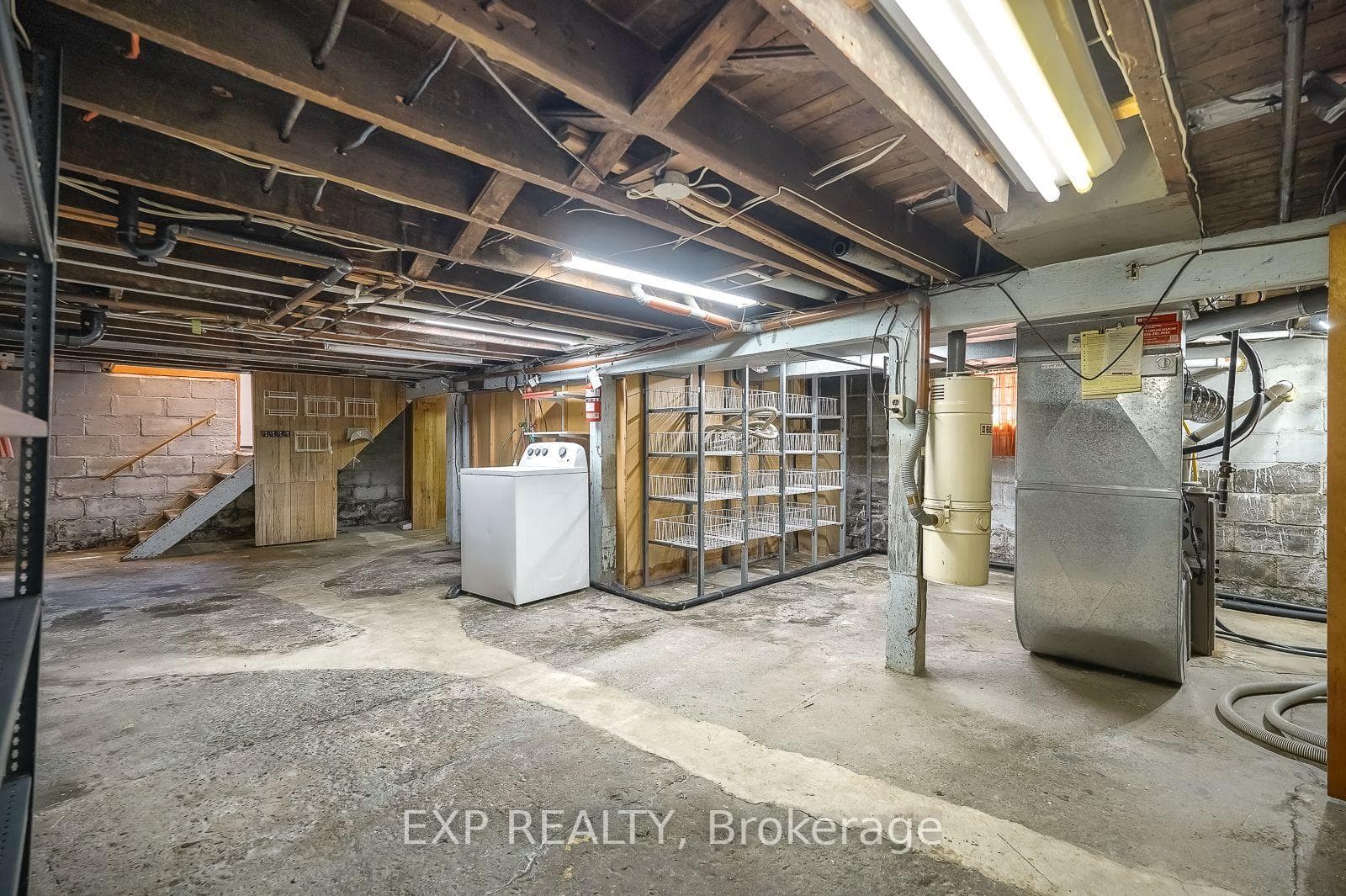 1141 Haig Boulevard photo 24