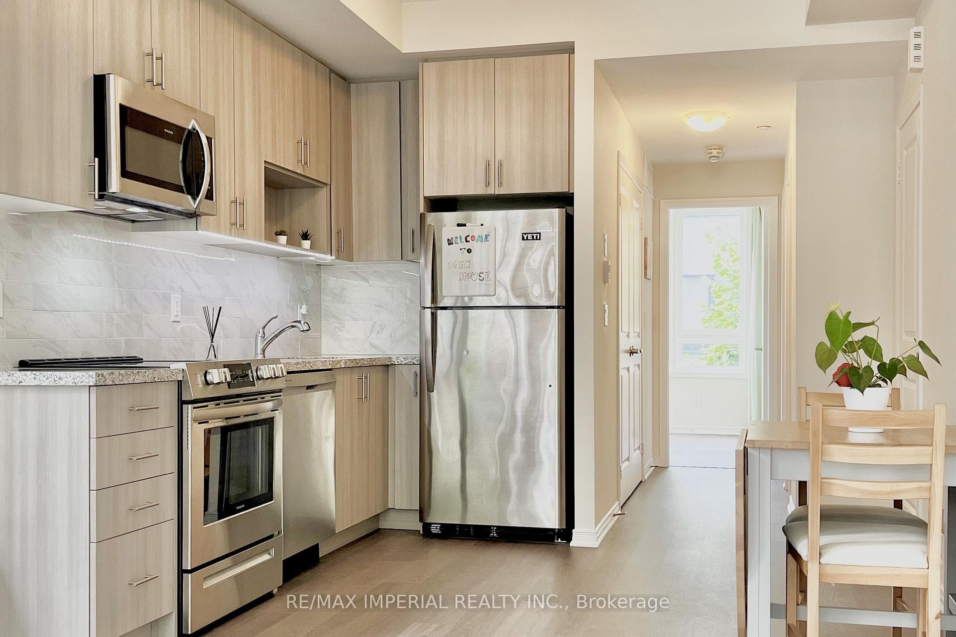 1120 Briar Hill Avenue Unit 201 photo 7