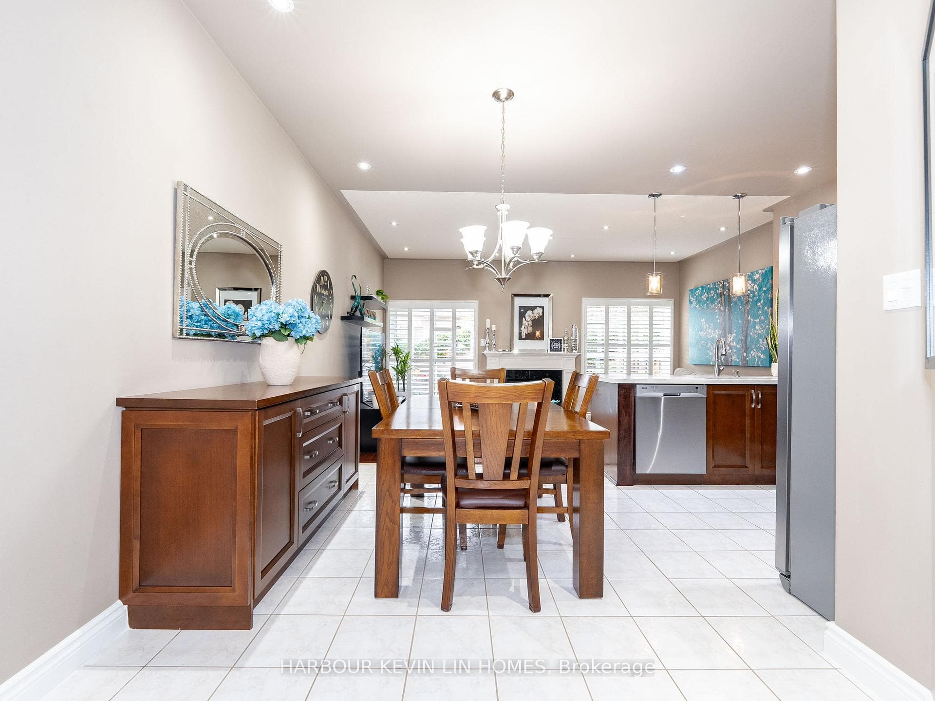 22 Tuscana Boulevard photo 15