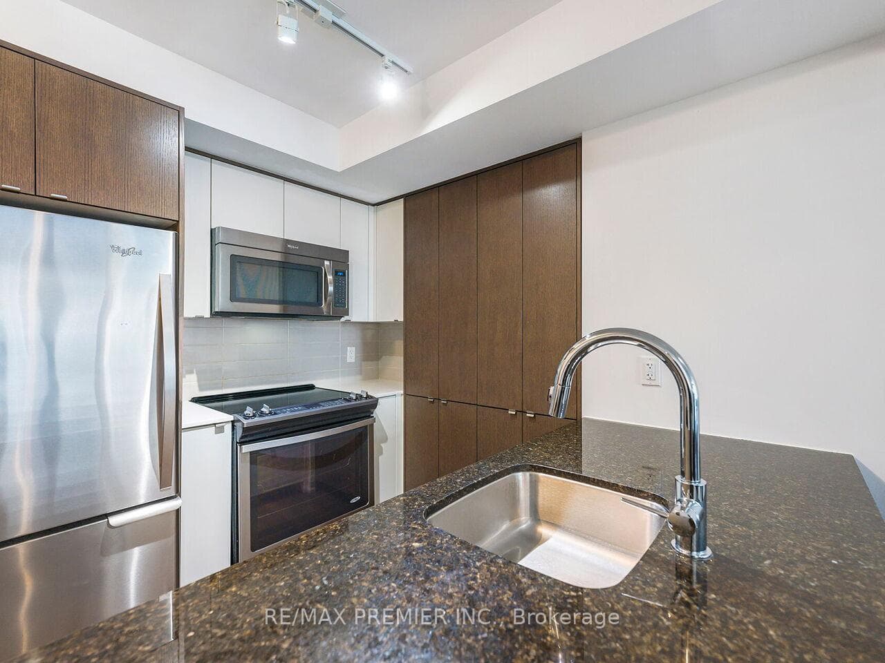 9 Valhalla Inn Road Unit 609 photo 11