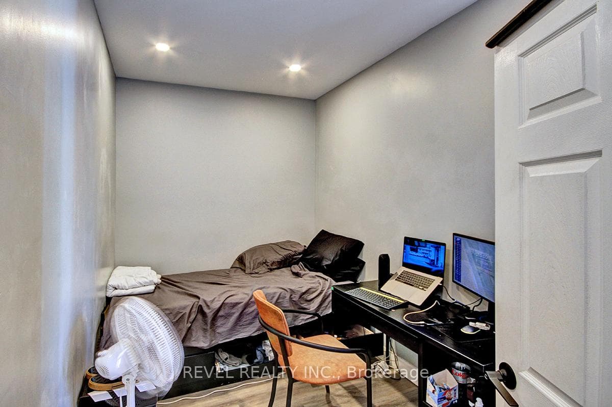 322 Mornington Avenue photo 11
