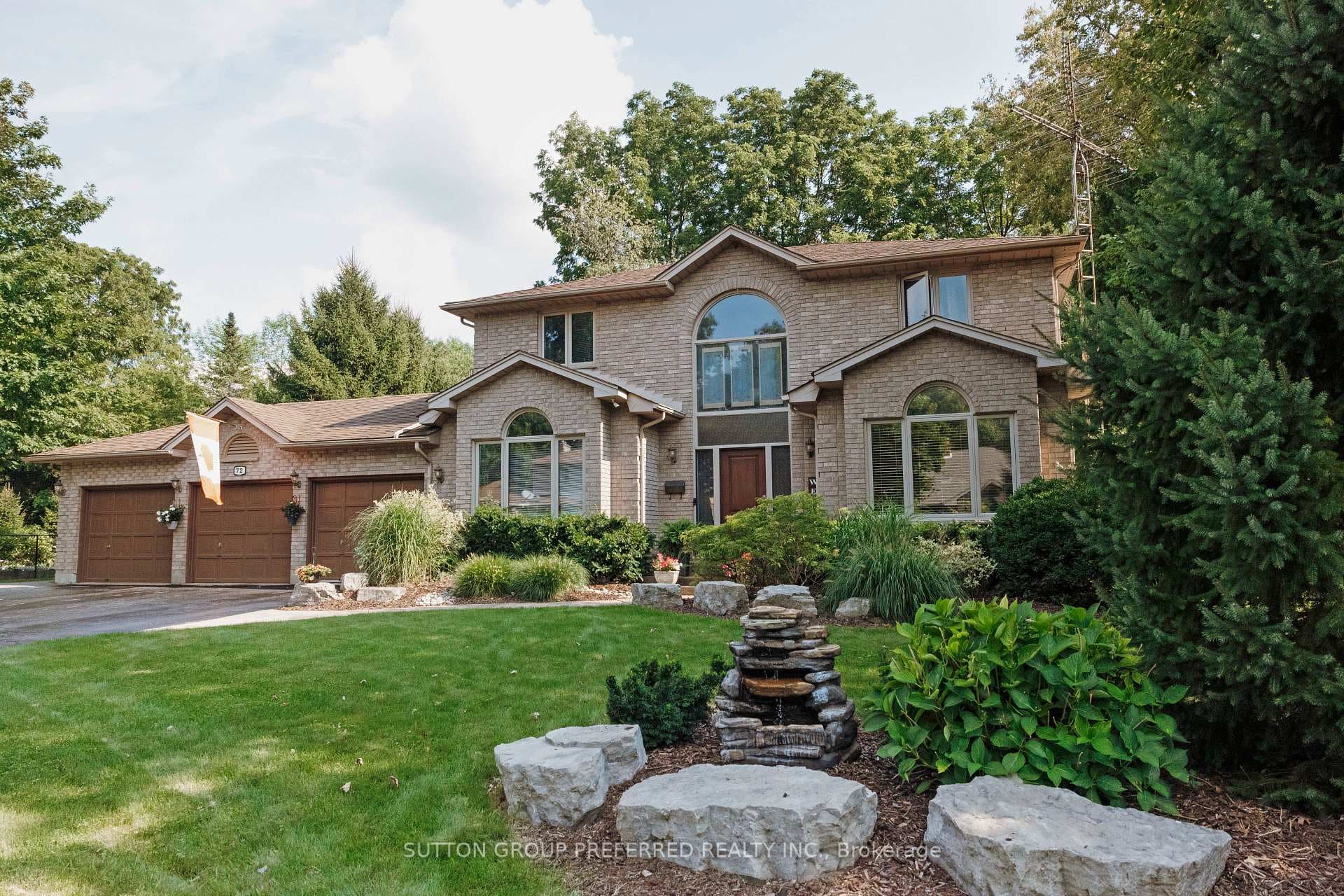 72 Atkinson Court photo 2