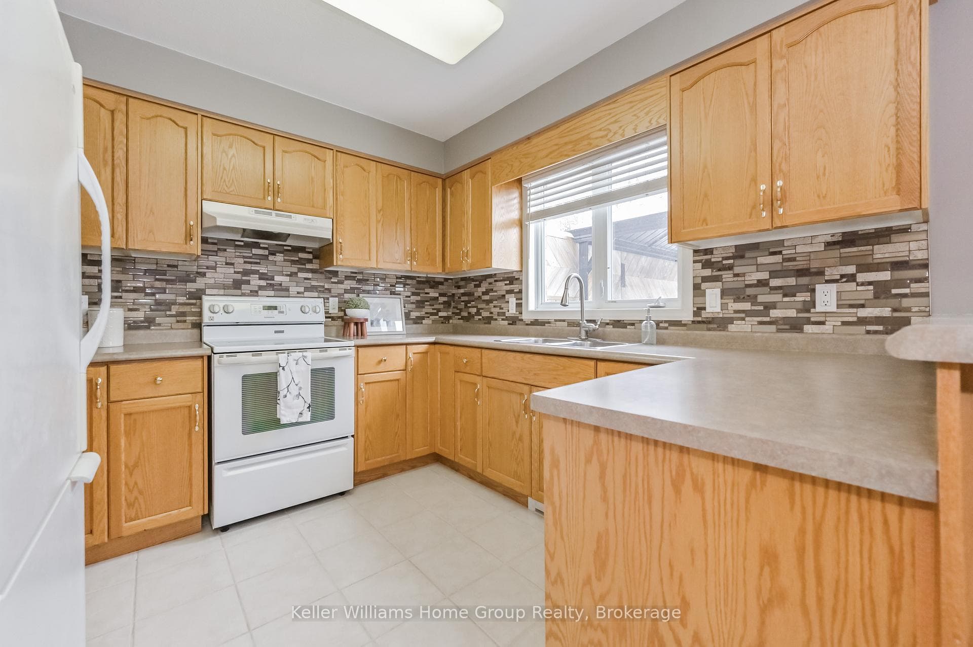 101 Thomas Boulevard photo 7